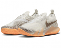 NikeCourt React Vapor NXT-Dámské tenisové halové boty