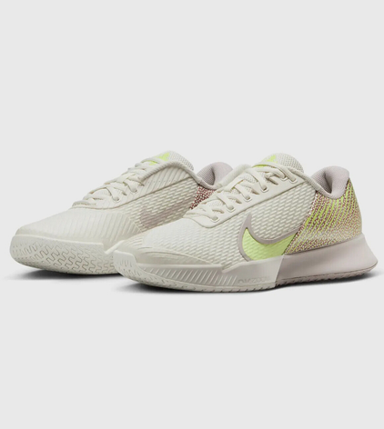 NikeCourt Air Zoom Vapor Pro 2-Dámské tenisové halové boty béžové